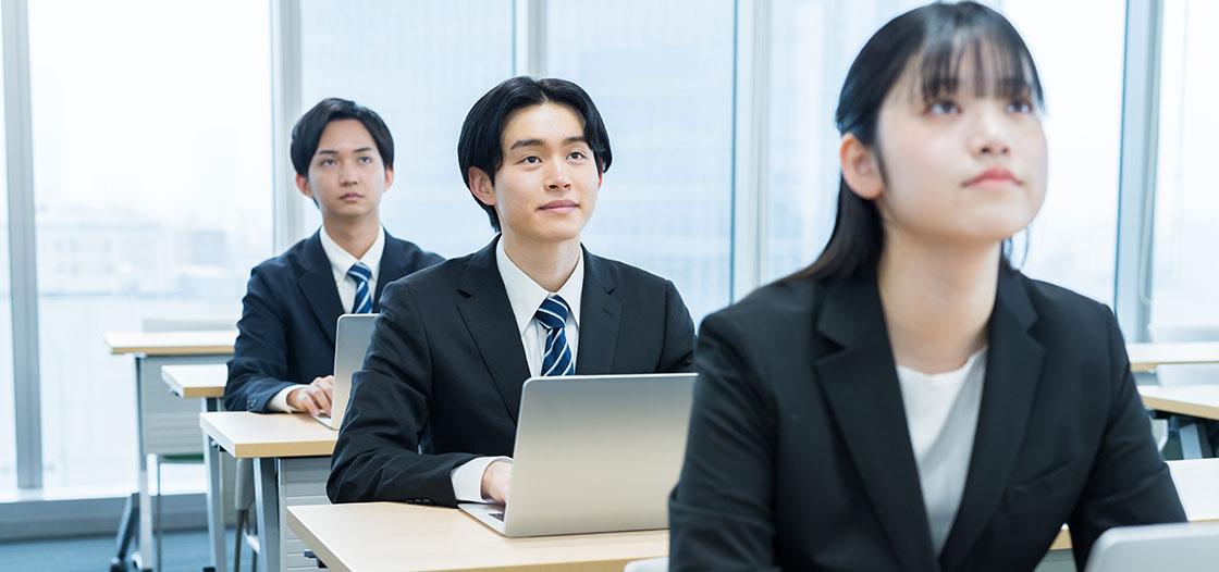 新人研修合宿の内容とメリット！