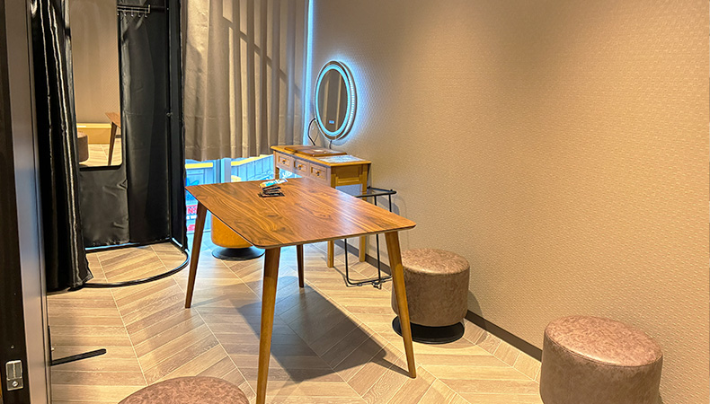 控室完備でゲスト対応も安心