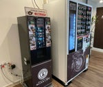 お茶出し不要、常時10種類以上のフリードリンクをご用意しております。お好きなドリンクをお楽しみください。